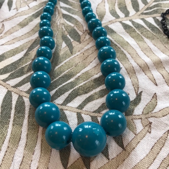 Bundle of Necklaces - Picture 4 of 5